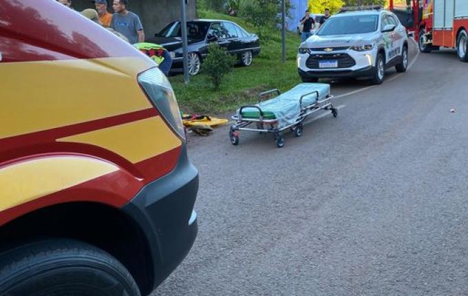 Acidente de moto deixa homem gravemente ferido no interior de SMO