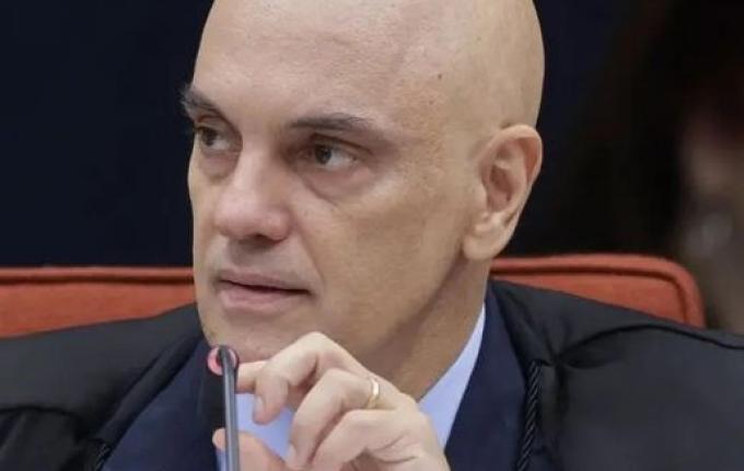 Oposição envia novo pedido de impeachment contra Moraes por suposta ligação com Banco Master