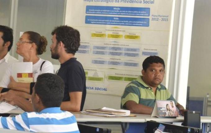 Após 52 dias em greve, médicos peritos do INSS voltam a trabalhar