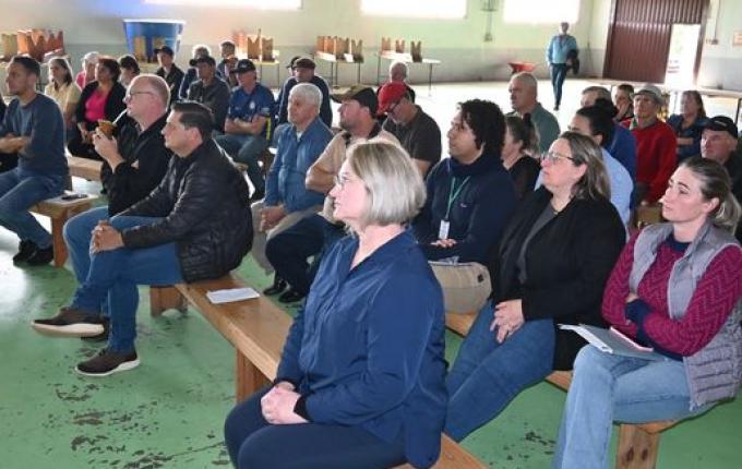 Projeto Fala Descanso leva o gabinete do prefeito mais próximo das comunidades