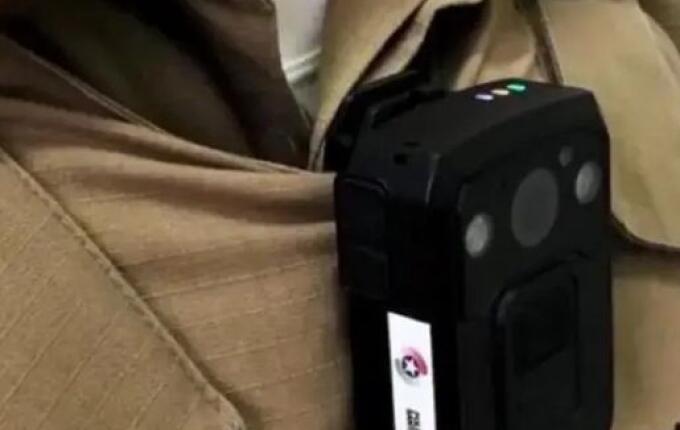 Ações da PM gravadas por celulares reacendem cobrança por retorno das câmeras corporais em SC