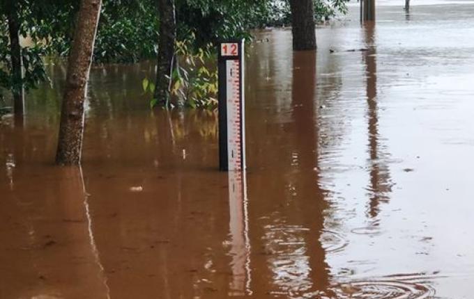 Rápida elevação do Rio Uruguai causa surpresa em Itapiranga