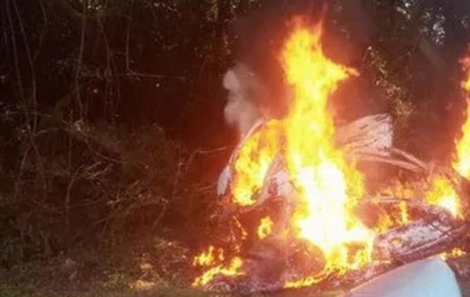 Violenta colisão entre carro e caminhão deixa quatro pessoas mortas entre SC e RS