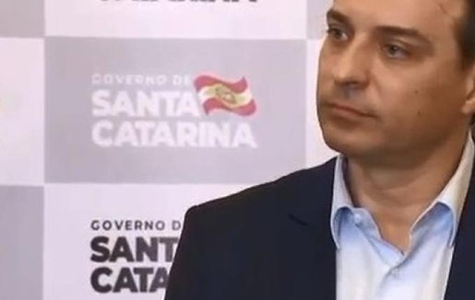 Governador de SC anuncia que está recuperado da Covid-19 e retoma agenda