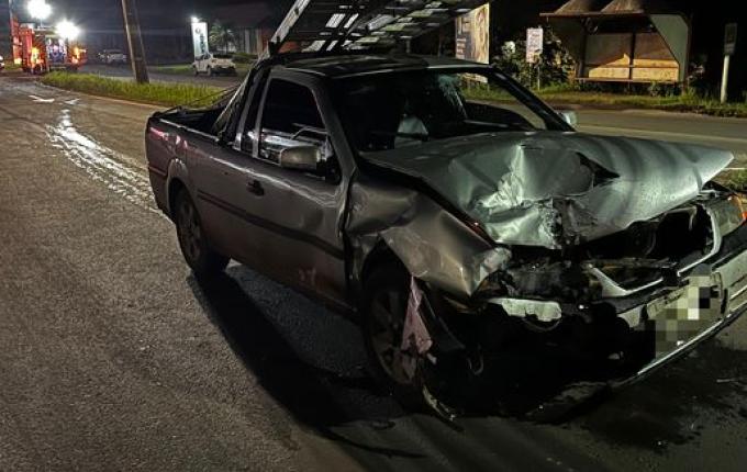 Colisão entre dois veículos deixa três feridos na Willy Barth, em SMO