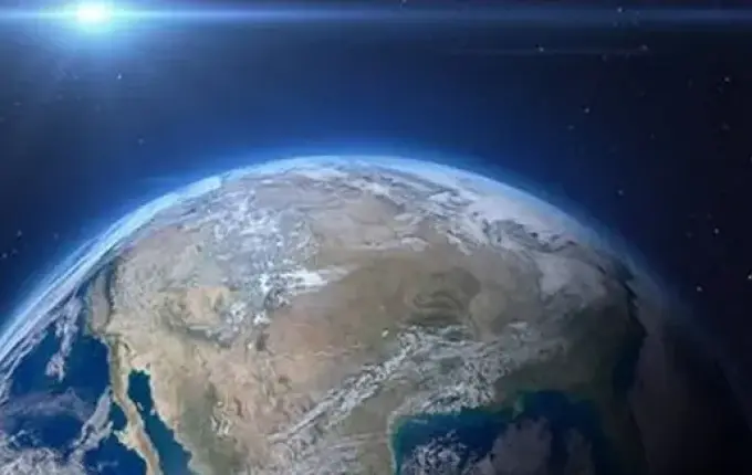 Asteroide do tamanho de ônibus passa hoje à noite 'perto' da Terra