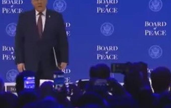 "Conselho de Paz pode se unir com as Nações Unidas", diz Trump em Davos