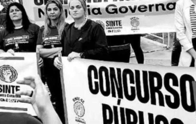 Sem acordo, professores da rede estadual mantêm greve em SC