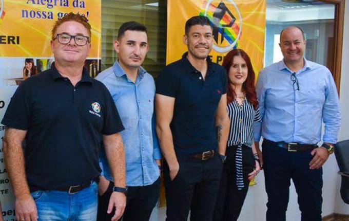 Peperi abre temporada de transmissões esportivas em dia de estreia do Guarani