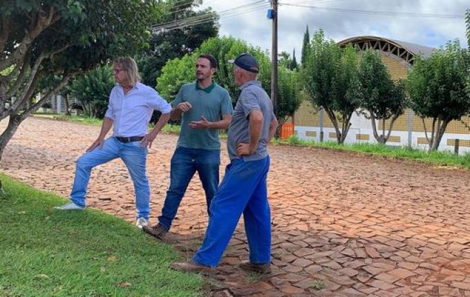 Prefeitura de Guarujá do Sul entrega ordem de serviço para pavimentação asfáltica