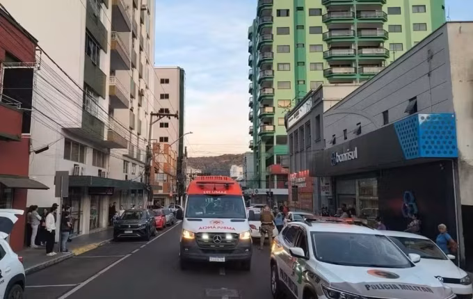 Grávida atropela a própria sogra após saída de delegacia e é presa em Joaçaba, diz PM