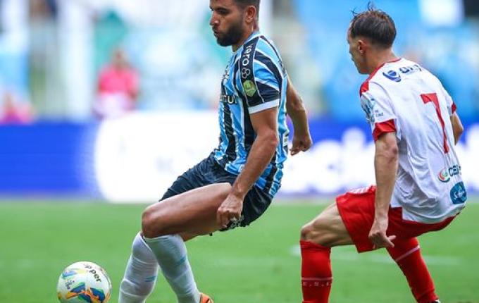 Grêmio joga mal e só empata com o São Luiz na Arena