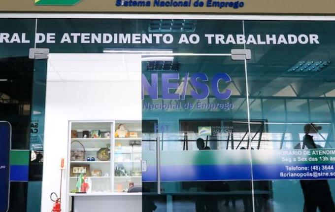 SINE disponibiliza mais de 400 vagas de emprego em São Miguel do Oeste