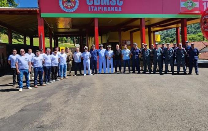 Marinha do Brasil forma alunos de curso em Itapiranga