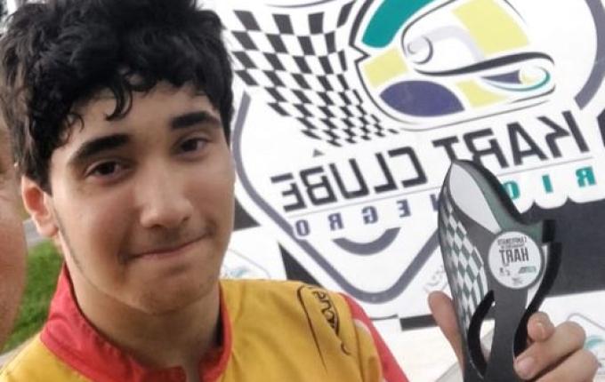 Piloto Cedrense encerra o paranaense de Kart na vice liderança