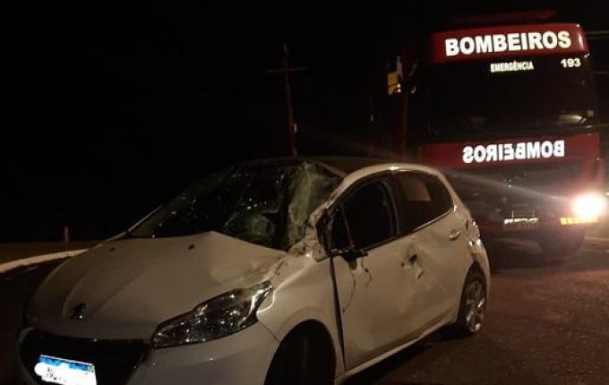 Capotamento deixa jovem ferida da BR 163, em Guaraciaba