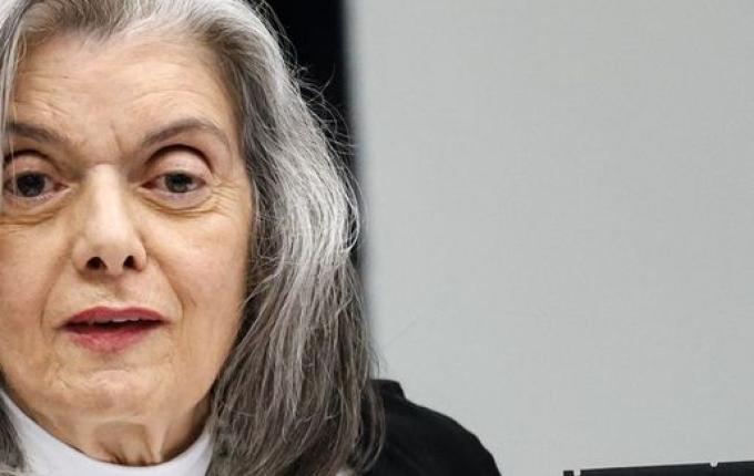 Todos sabem minha posição sobre mulheres no STF, diz Cármen Lúcia