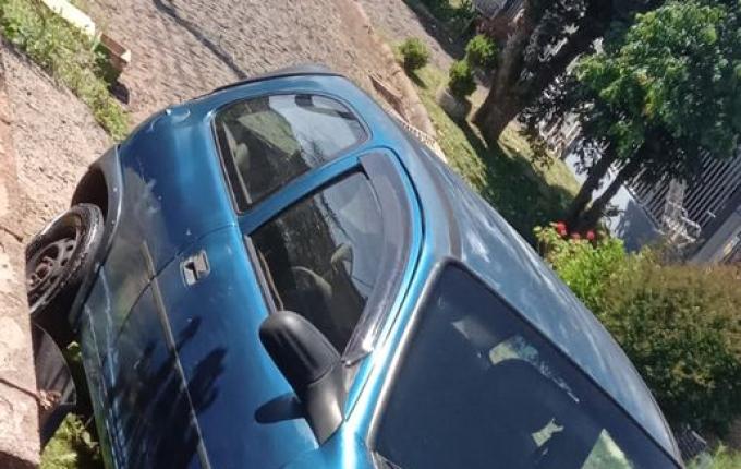 Mulher tem veículo furtado no centro de São Miguel do Oeste