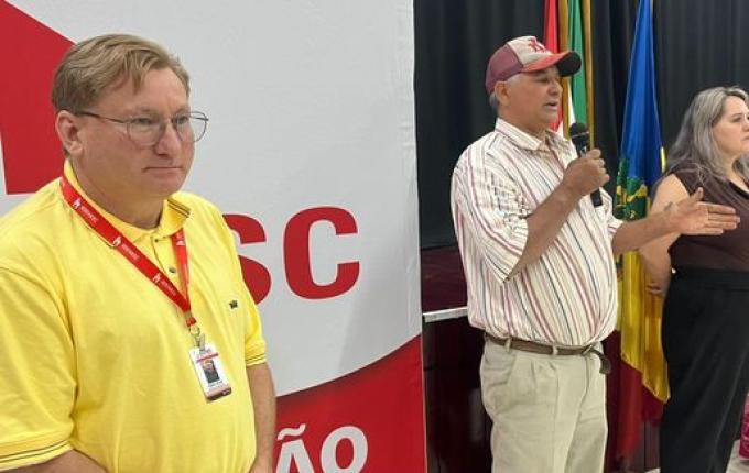 Campo Erê entrega mais de 40 títulos de propriedade