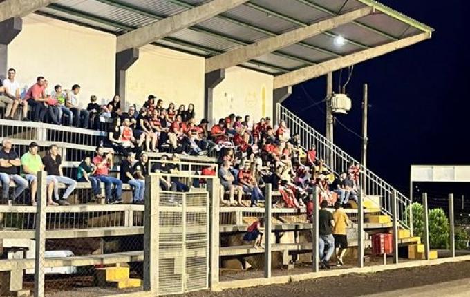 Com gol contra, Guarani e Ouro Verde empatam e decisão fica para o jogo da volta