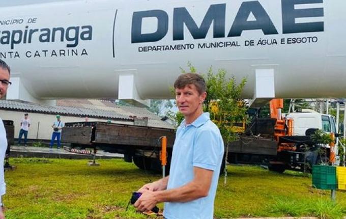 Bairro de Itapiranga recebe novo reservatório de água