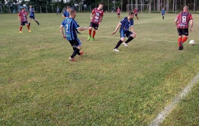 Em tarde inspirada, Cometa vence Grêmio Tunense por 3 x 0