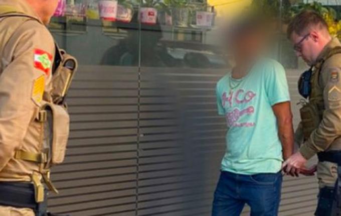 PM prende homem por importunação sexual em São Miguel do Oeste