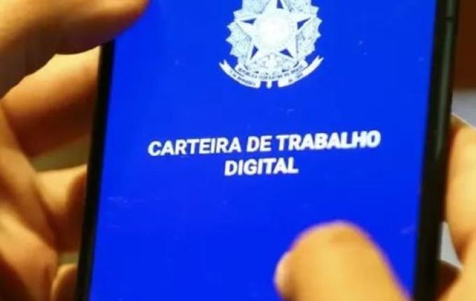 Sindicatos comemoram mudança de regra para comércio em feriados; oposição critica