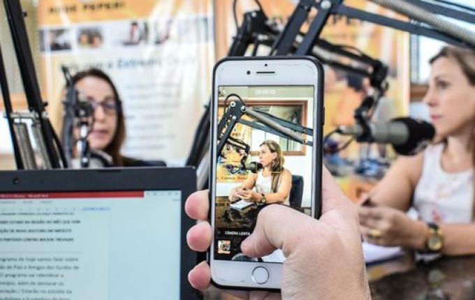 VÍDEO: 25 anos da APAS são o assunto do Peperi Rádio Repórter