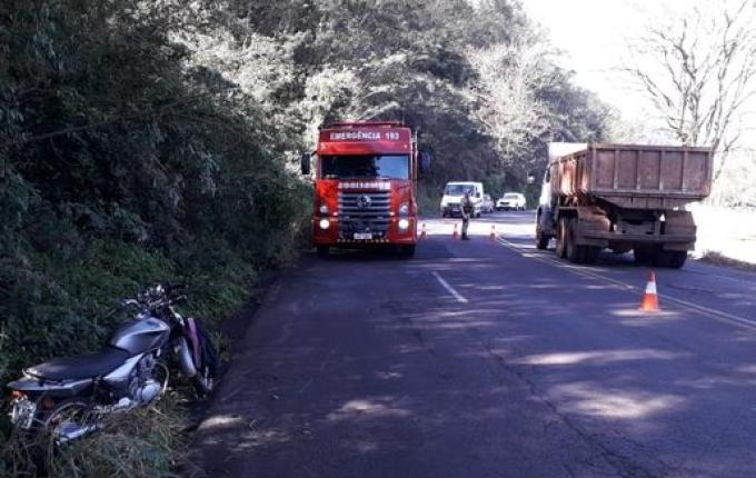 Duas pessoas ficam feridas em acidente na SC 163