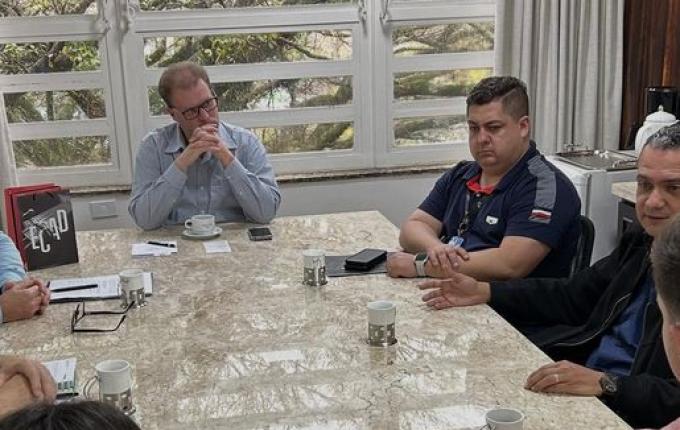 Prefeito de SJCedro e ECAD alinham práticas sobre direitos autorais em eventos musicais