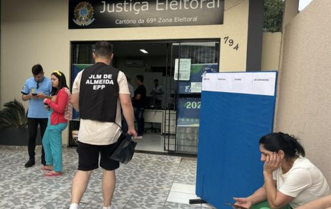 Chegam as primeiras mídias no cartório eleitoral de Campo Erê para apuração dos votos