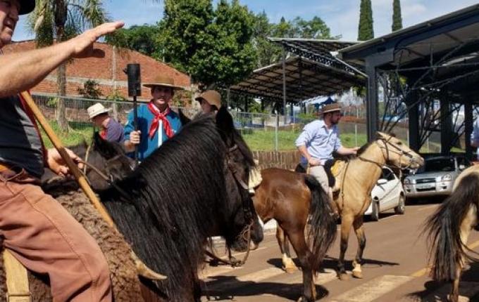 Kerbfest de Iporã do Oeste encerra com programação alusiva ao Dia do Gaúcho