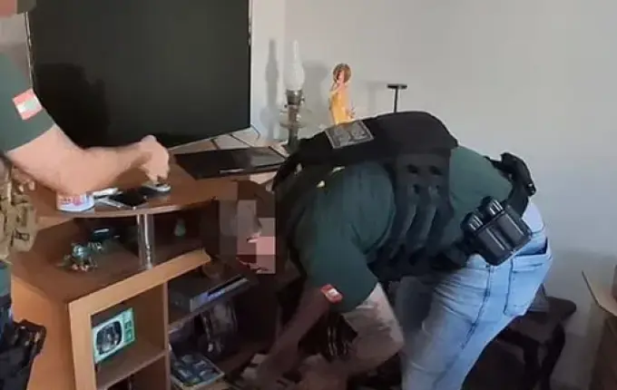 Gaeco realiza operação contra suspeita de crimes sexuais envolvendo crianças em SC