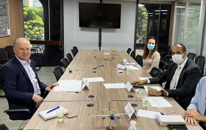 Prefeito solicita adesão de SMOeste ao Plano Aeroviário Nacional