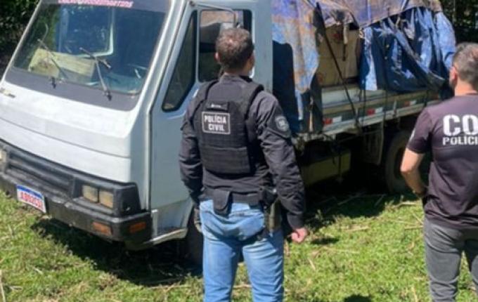 Polícia apreende carga ilegal de cigarros e armas em Dionísio Cerqueira