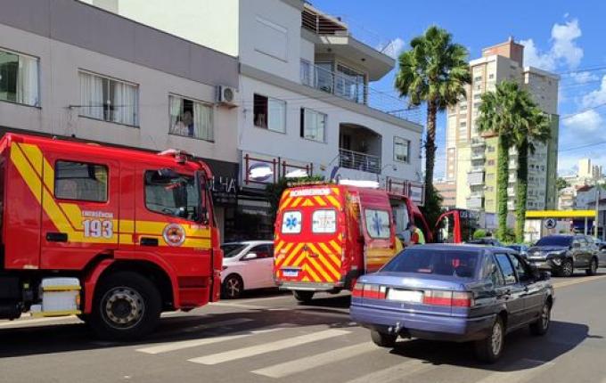 Idosa de 78 anos é atropelada no centro de Maravilha e sofre fraturas