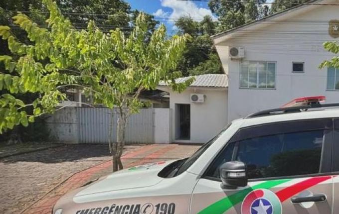 Discussão entre pai e filho termina em agressões no centro de São José do Cedro