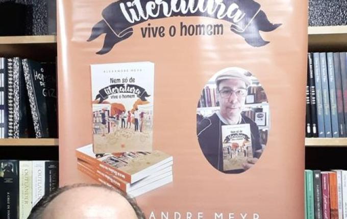 Escritor de São Miguel do Oeste lança livro durante o Festival Literário