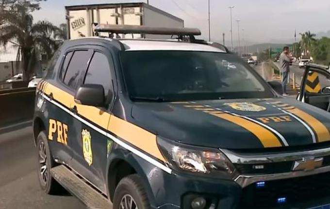 Polícia Rodoviária Federal impede roubo de carga e mata três suspeitos