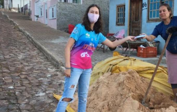 OUÇA: Mesatenista de SMOeste faz campanha para doações de máscaras