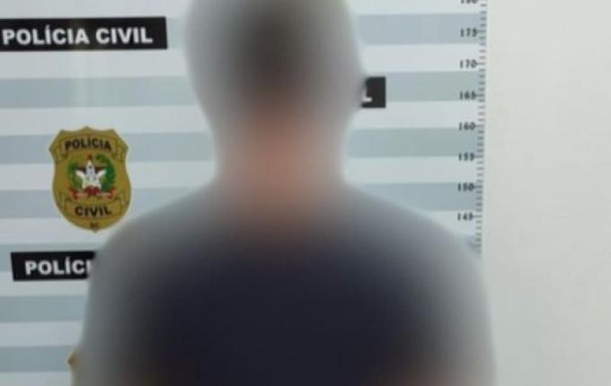 Homem é preso por divulgar fotos íntimas da ex-namorada