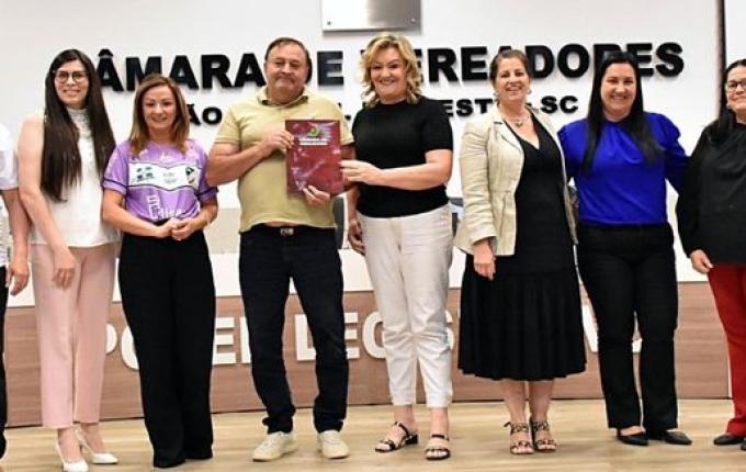 Câmara de SMO aprova criação da Comenda “Oralina Borges” para homenagear mulheres