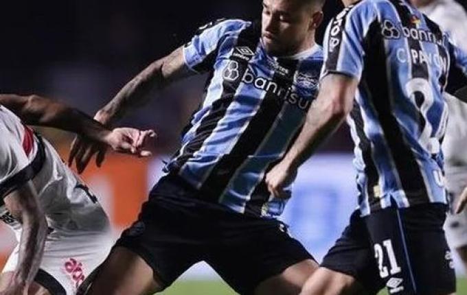 Grêmio é derrotado pelo São Paulo e segue sem reagir no Z4 do Brasileirão