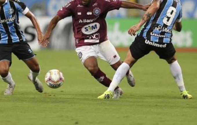 Caxias surpreende e derrota o Grêmio na estreia do Campeonato Gaúcho