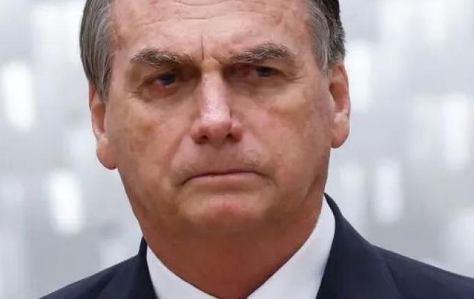 À CNN, Bolsonaro nega encontro de despedida e viagem nesta quarta