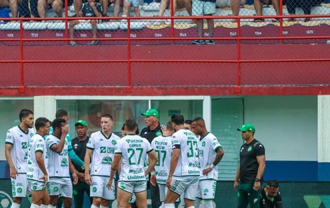 Brusque vence a Chapecoense no primeiro jogo da semifinal do Catarinense
