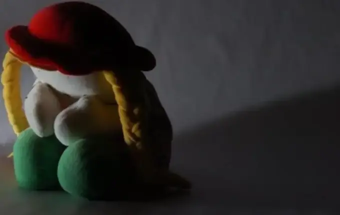 Minutos após ser abusada, criança foge e denuncia padrasto para vizinho em SC