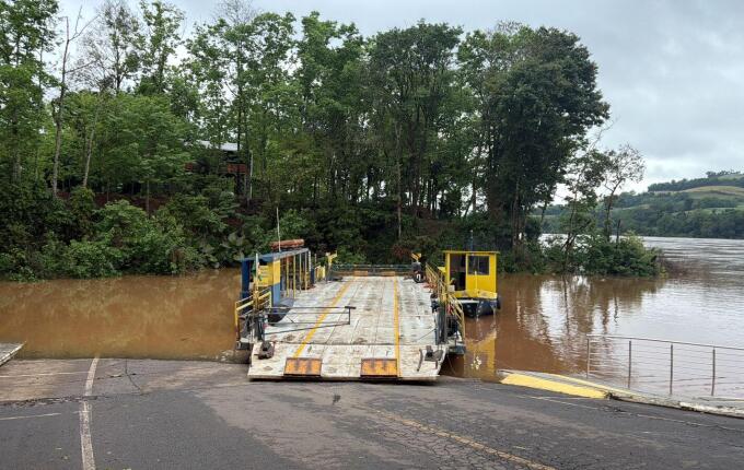 Balsa de Mondaí suspenderá operação no fnal da tarde desta terça-feira