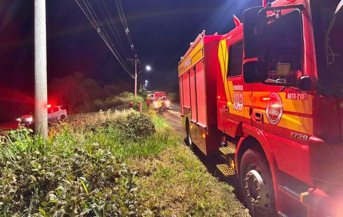 Saída de pista deixa 5 pessoas feridas na SC 163, em São Miguel do Oeste